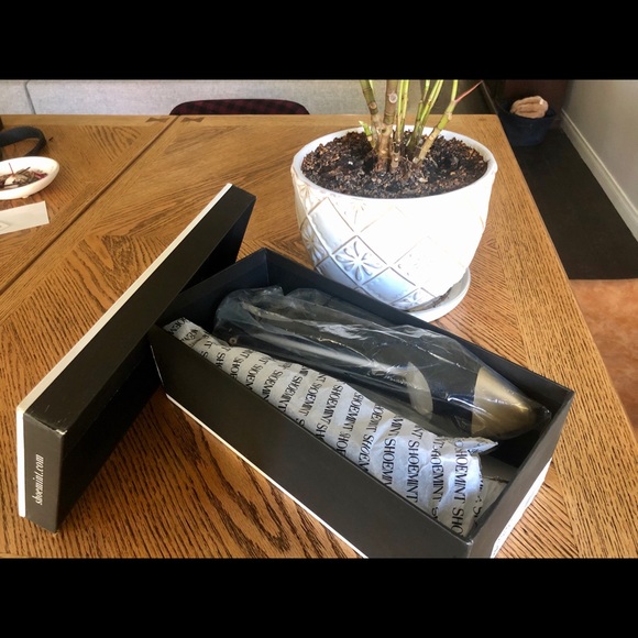 Black Suede Cap Pointed Toe Flats - Picture 3 of 6